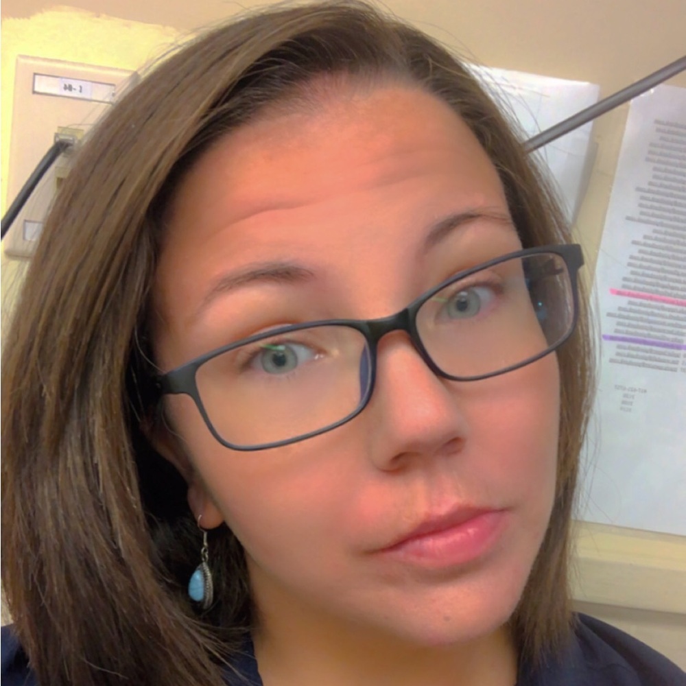 Meet your Posher, Ashley